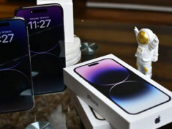 Експерти порівняли автономність iPhone за останні три роки: хто став лідером за витривалістю