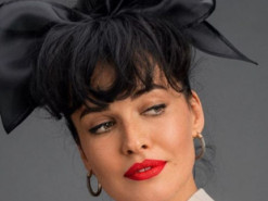 Даша Астаф'єва показала себе в дитинстві з батьками