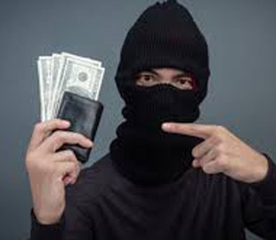 Шахраї за два дні «повісили» на сумчанина понад 160 тисяч гривень боргів