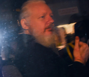 Экс-президент Эквадора подтвердил вмешательство Ассанжа в выборы в США