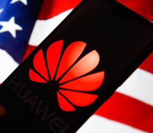 Huawei разрабатывает операционную систему для замены Android