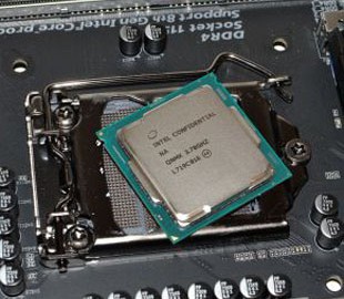 В процессорах Intel найдено еще 3 уязвимости, которые позволяют красть данные