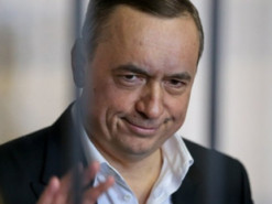 Хабар та відмивання коштів: завершено розслідування стосовно ексдепутата Мартиненка