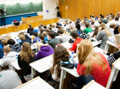 Загальна мобілізація: чи призвуть до армії освітян