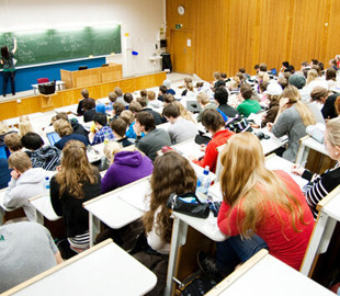 Загальна мобілізація: чи призвуть до армії освітян