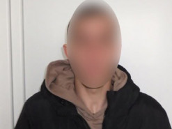 В Україні судитимуть зловмисника, який отримав доступ до мобільного телефона пенсіонера та заволодів його грошима