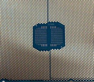 Появилось первое фото процессора Xeon Sapphire Rapids