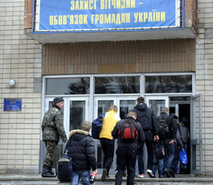 Мобілізація в Україні: керівник ТЦК розповів, скільки добровольців зараз хочуть вступити до лав ЗСУ