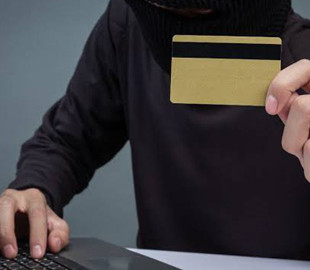 Псевдобанкір залишив 71-річну жительку Калуша без майже 170 тисяч гривень