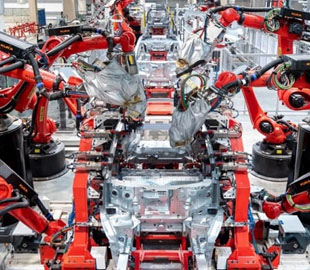 Завод Tesla вновь остановил производство в Шанхае из-за проблем с поставщиками на фоне вспышки COVID-19