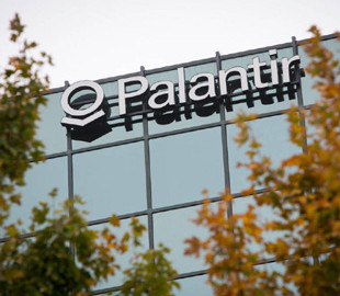 ИТ-подрядчик ЦРУ и АНБ спешно скупает золото в ожидании «черного лебедя»