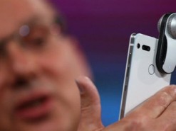 Создатель Android готовит безрамочный смартфон без вырезов и отверстий в дисплее