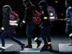 Укравтодор закликав пішоходів надягати світловідбивні елементи