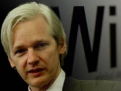 Великобритания и Эквадор устали от Ассанжа