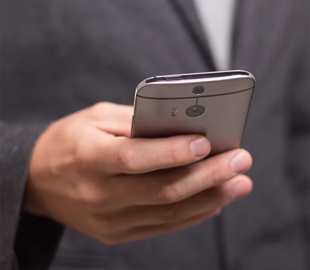 Киевляне могут оплатить коммуналку через новое мобильное приложение: как оно работает