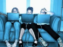 Шея или обнаженная спина: пользователей Сети заворожила новая иллюзия