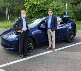 Голова Volkswagen назвав електромобіль Tesla Model Y еталонним для компанії