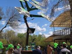 В Киеве установили смарт-дерево с Wi-Fi