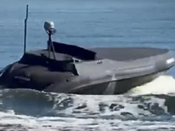 Українські морпіхи показали кадри застосування морського ШІ-дрону Baracuda