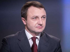 Языковой омбудсмен высказался о возможном переходе с кириллицы на латиницу