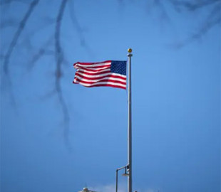 Від Fox News до NYT: понад 50 американських медіа об’єдналися проти заборони Трампа