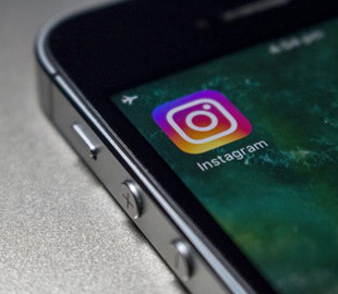 В Instagram появится темная тема