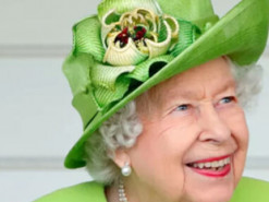 Елизавета II рассмешила Сеть своим ответом на вопрос о старении