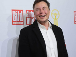 Ілон Маск став третім в списку найбагатших людей і майже наздогнав Білла Гейтса