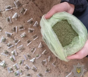 На Дніпропетровщині викрили наркозбувачів та ліквідували Telegram-канал з продажу психотропів