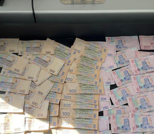 В Києві кіберзлочинець ошукав громадян на 100 тисяч гривень