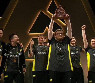 Natus Vincere Gambit Blast Premier World Final