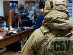 СБУ блокировала сбыт данных налоговой и таможни через Telegram