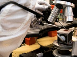 Ученые разработали аккумулятор, заряжающийся от влаги