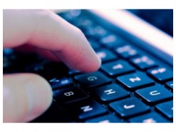 Запорожец выкладывал обнаженные снимки на российском сайте