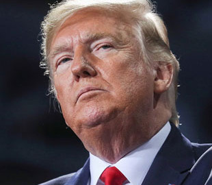 Из-за конфликта с Twitter Трамп пригрозил закрыть социальные сети