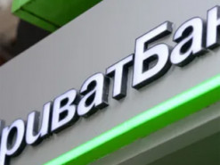 Терминал ПриватБанка забрал 500 грн, но счет не пополнил: в банке на звонок не ответили