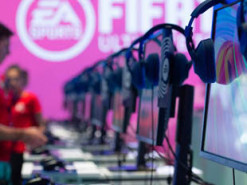 Во Франции потребовали признать азартной видеоигру FIFA