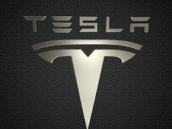 Акции Tesla упали на 17% из-за приостановки производства Model 3 в Китае