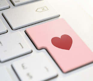 Киевлянка нашла жертву на сайте знакомств, а затем ограбила и едва не убила