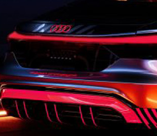 Электроседан Audi e-tron GT показали на видео перед премьерой