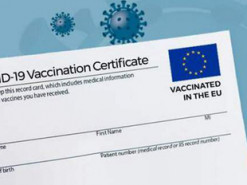 В Европе запустили сертификаты вакцинации COVID-19, но сразу же возникли проблемы