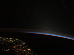 NASA показало снимок смены ночи и дня над Землей