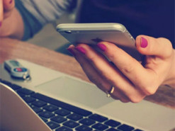 Учёные доказали, что использование смартфона на работе снижает продуктивность