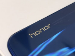 Honor выпустит смартфон с гибким экраном, но только в следующем году