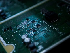 Bloomberg: американские производители микросхем пострадали от китайского шпионажа