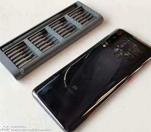 Опубликованы живые фото смартфона Xiaomi Mi 9 Explorer Edition