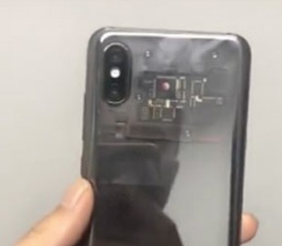 Прозрачный смартфон Xiaomi Mi8 показали на видео