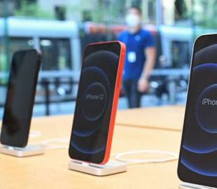 Бразилія заборонила продаж iPhone: в чому причина