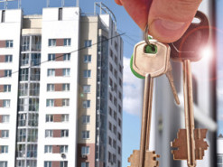 Житло для переселенців: Київ має намір викупити тисячу квартир, але їх на всіх не вистачить