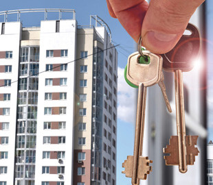 Житло для переселенців: Київ має намір викупити тисячу квартир, але їх на всіх не вистачить